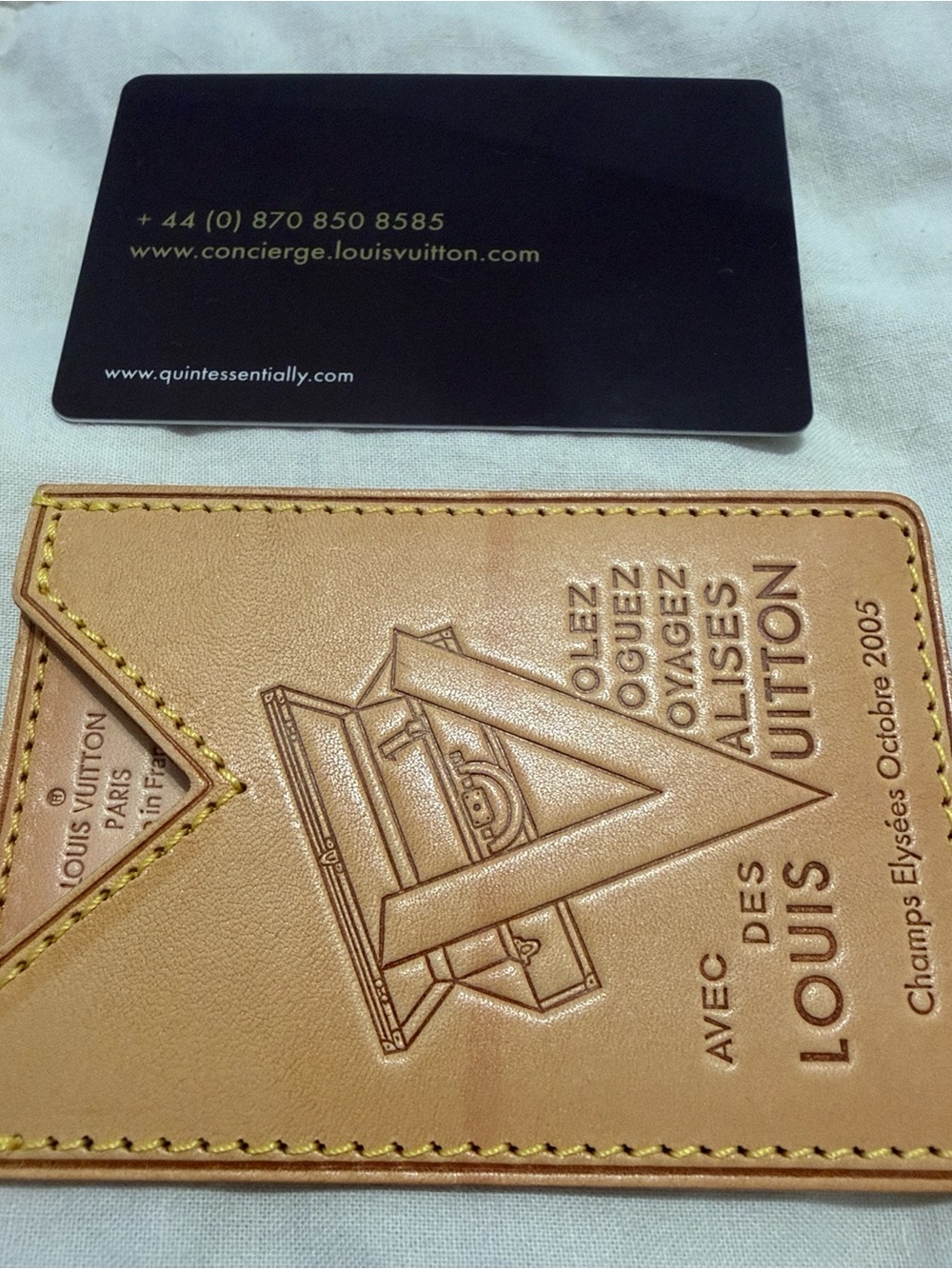 Louis Vuitton Beige Tan Embossed Leather Card - Picture 5 of 7